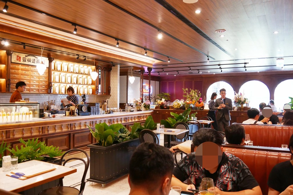 台中西區｜永心鳳茶．高雄最美台茶沙龍，充滿文藝復興建築裝潢 @飛天璇的口袋