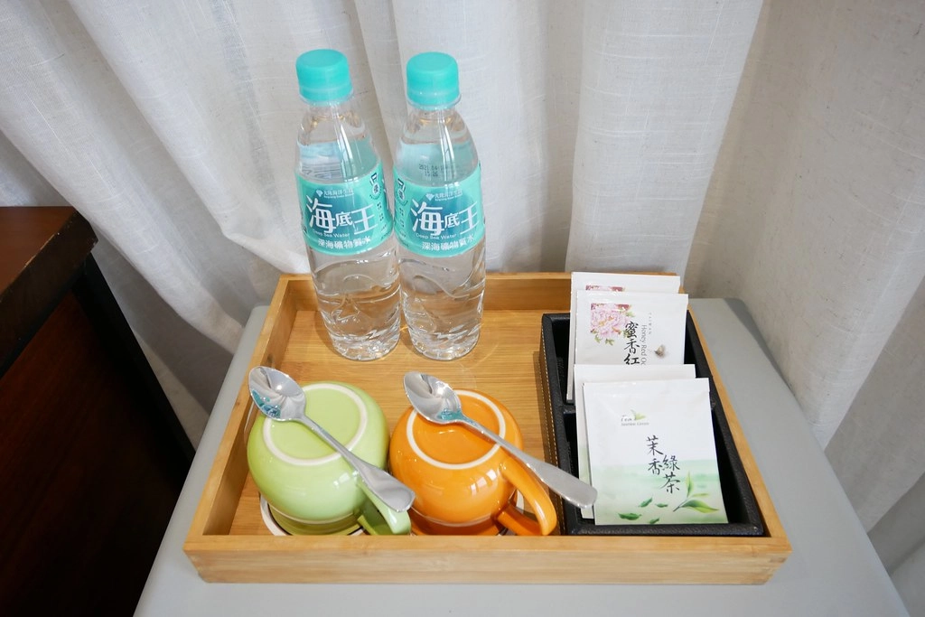 【花蓮吉安】193線花園民宿 Garden B&B~落雨松湖泊和露天泳池，前庭綠色草地圍繞，享受放鬆的自然環境 @飛天璇的口袋