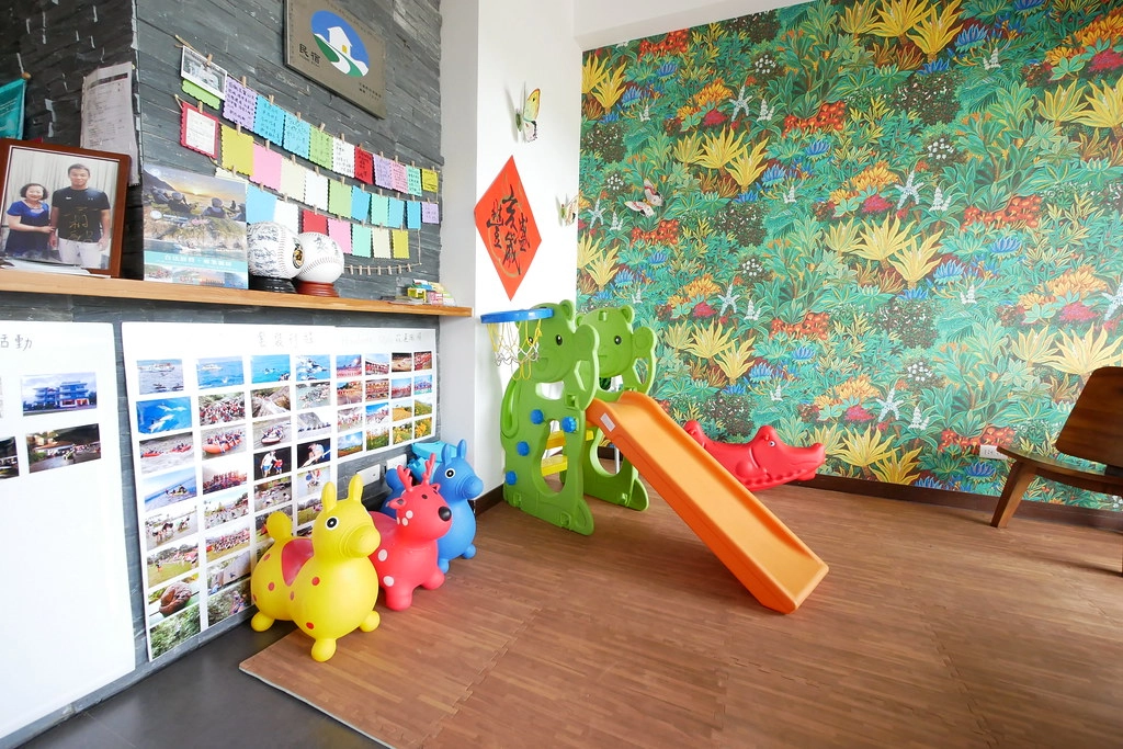 【花蓮吉安】193線花園民宿 Garden B&B~落雨松湖泊和露天泳池，前庭綠色草地圍繞，享受放鬆的自然環境 @飛天璇的口袋