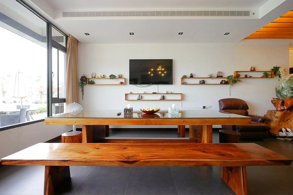 【花蓮吉安】193線花園民宿 Garden B&B~落雨松湖泊和露天泳池，前庭綠色草地圍繞，享受放鬆的自然環境 @飛天璇的口袋