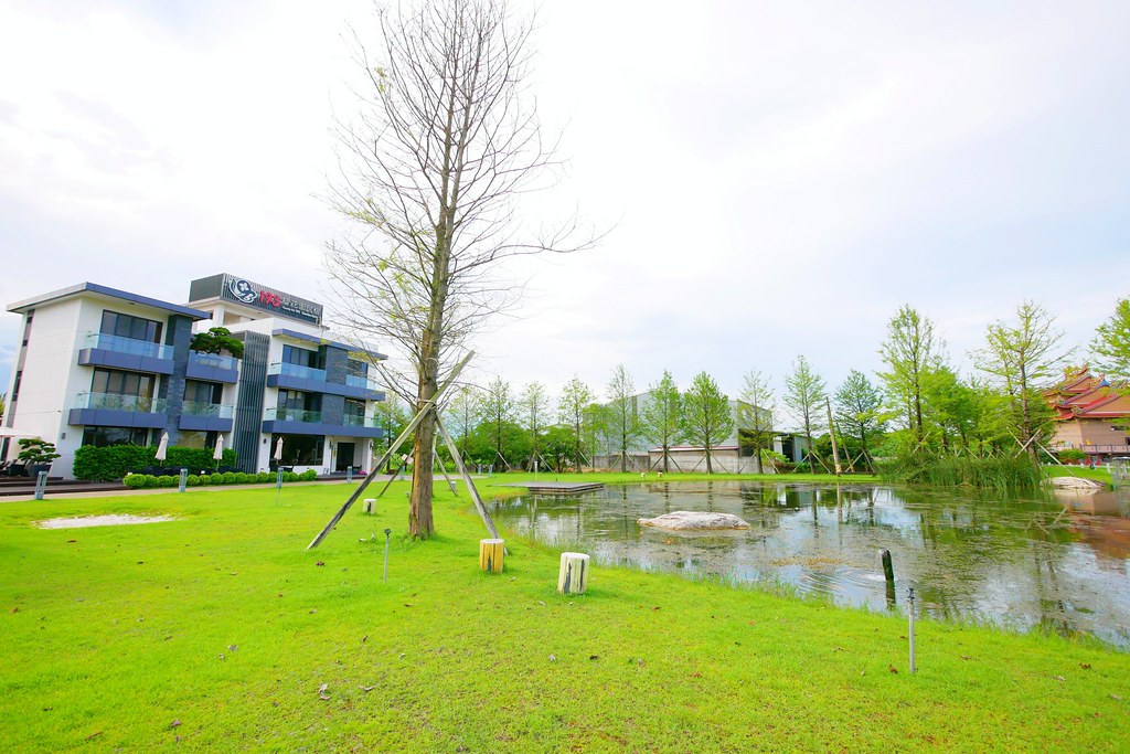 【花蓮吉安】193線花園民宿 Garden B&B~落雨松湖泊和露天泳池，前庭綠色草地圍繞，享受放鬆的自然環境 @飛天璇的口袋