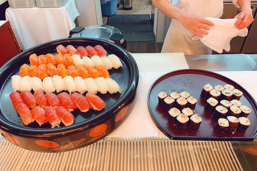 日本秋田｜田澤湖溫泉渡假村 田沢湖レイクリゾート．晚餐自助百匯松葉蟹吃到飽，位於田澤湖畔的溫泉飯店 @飛天璇的口袋