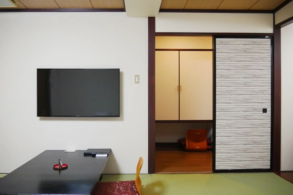 日本秋田｜田澤湖溫泉渡假村 田沢湖レイクリゾート．晚餐自助百匯松葉蟹吃到飽，位於田澤湖畔的溫泉飯店 @飛天璇的口袋