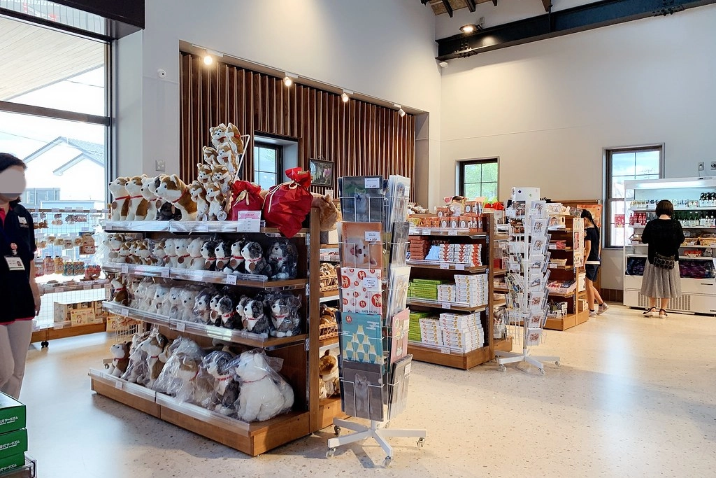 日本秋田｜秋田大館一日遊．秋田犬的故鄉-大館，小坂鉄道、秋田犬の里、秋田比内や大館本店 @飛天璇的口袋