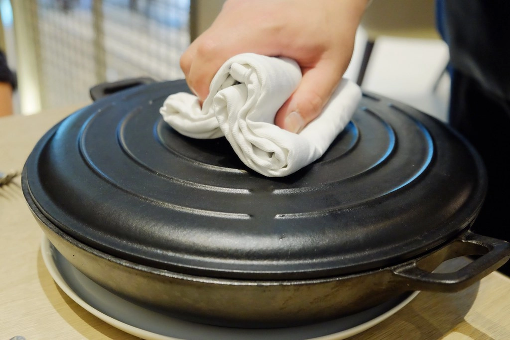 The Wang｜台中米其林餐盤推介，28天乾式熟成丁骨牛排 @飛天璇的口袋