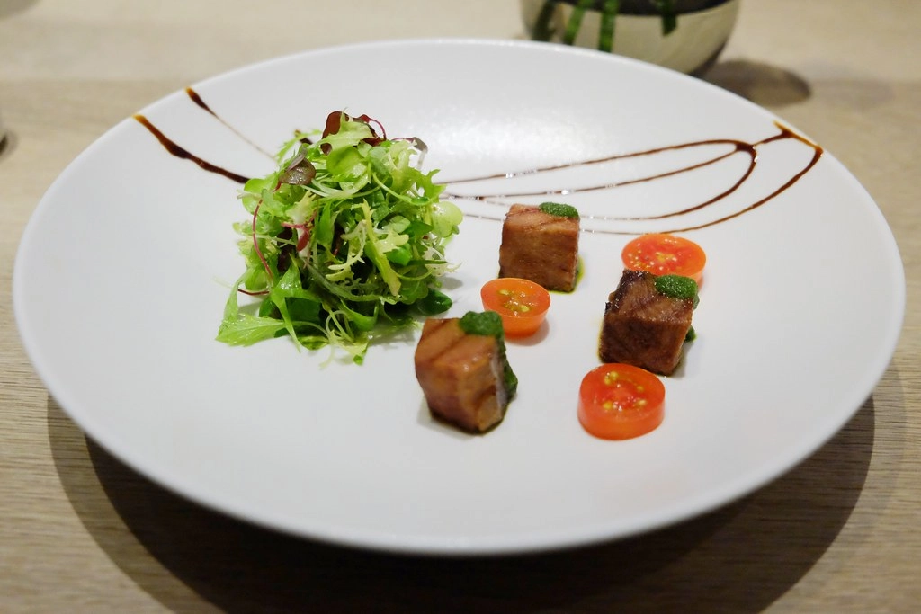 The Wang｜台中米其林餐盤推介，28天乾式熟成丁骨牛排 @飛天璇的口袋