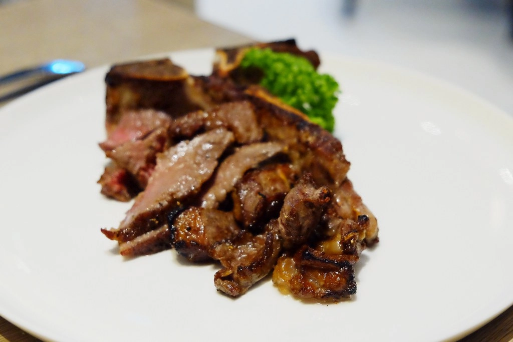 The Wang｜台中米其林餐盤推介，28天乾式熟成丁骨牛排 @飛天璇的口袋