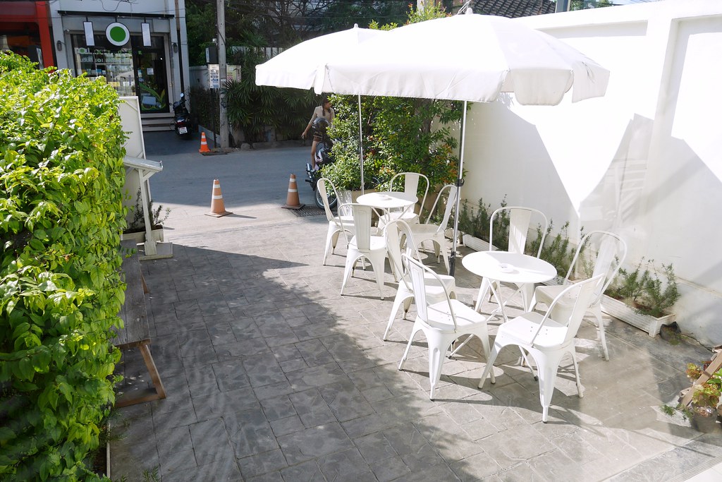 泰國清邁｜The Barisotel by The Baristro，清邁尼曼路超文青咖啡館，北歐純白居家風情設計 @飛天璇的口袋