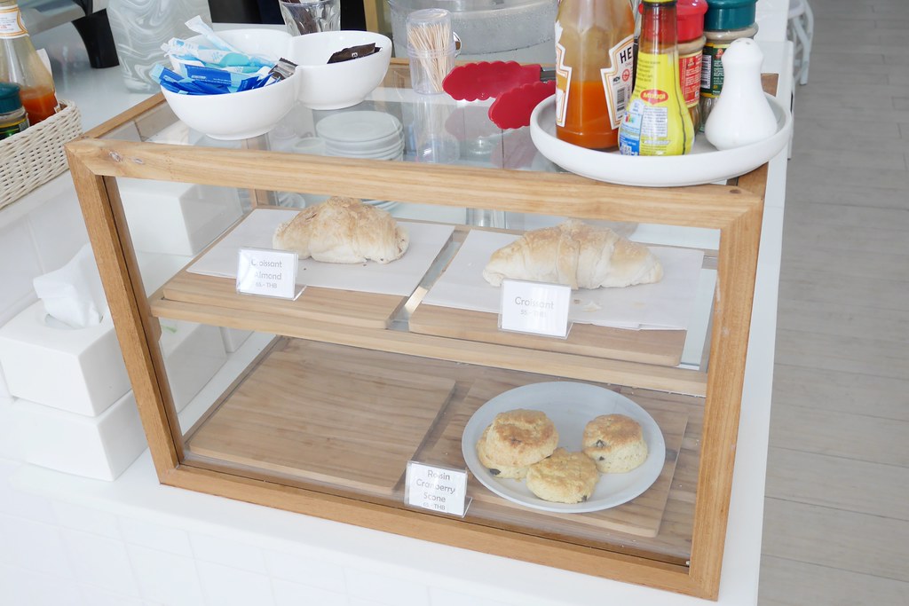 泰國清邁｜The Barisotel by The Baristro，清邁尼曼路超文青咖啡館，北歐純白居家風情設計 @飛天璇的口袋