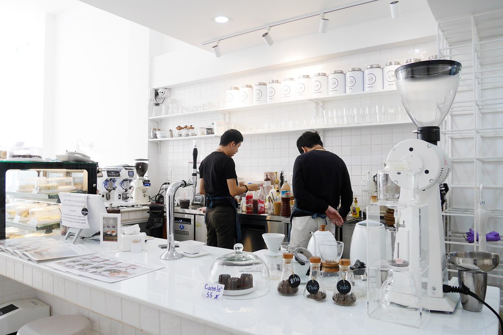 泰國清邁｜The Barisotel by The Baristro，清邁尼曼路超文青咖啡館，北歐純白居家風情設計 @飛天璇的口袋