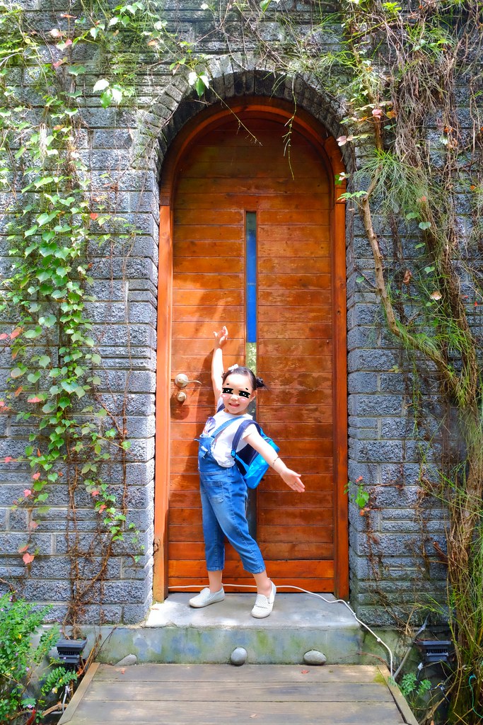 苗栗三義｜綠葉方舟，隱身於山林裡的森林系餐廳，大片草池湖畔美景超療癒 @飛天璇的口袋