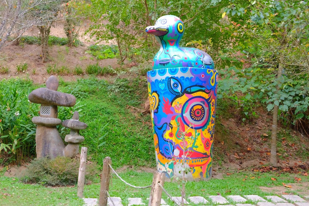 苗栗三義｜綠葉方舟，隱身於山林裡的森林系餐廳，大片草池湖畔美景超療癒 @飛天璇的口袋