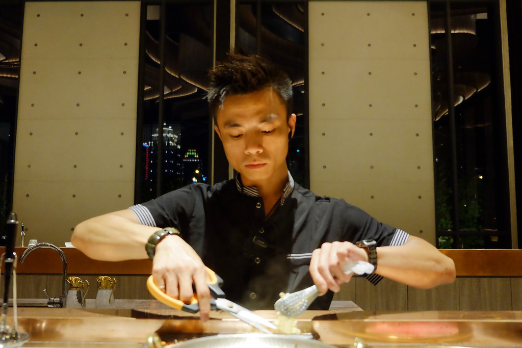 月暮藏涮涮鍋┃台中西屯：最浮誇的小火鍋店，$499元起單人套餐，餐點好吃環境好拍 @飛天璇的口袋