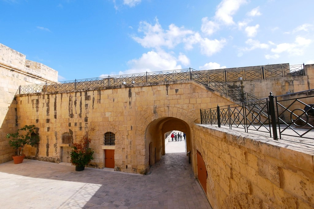 馬爾他 Malta｜三姐妹城 Three Cities．馬爾他文明的發源地，美國影集冰與火之地拍攝地 @飛天璇的口袋