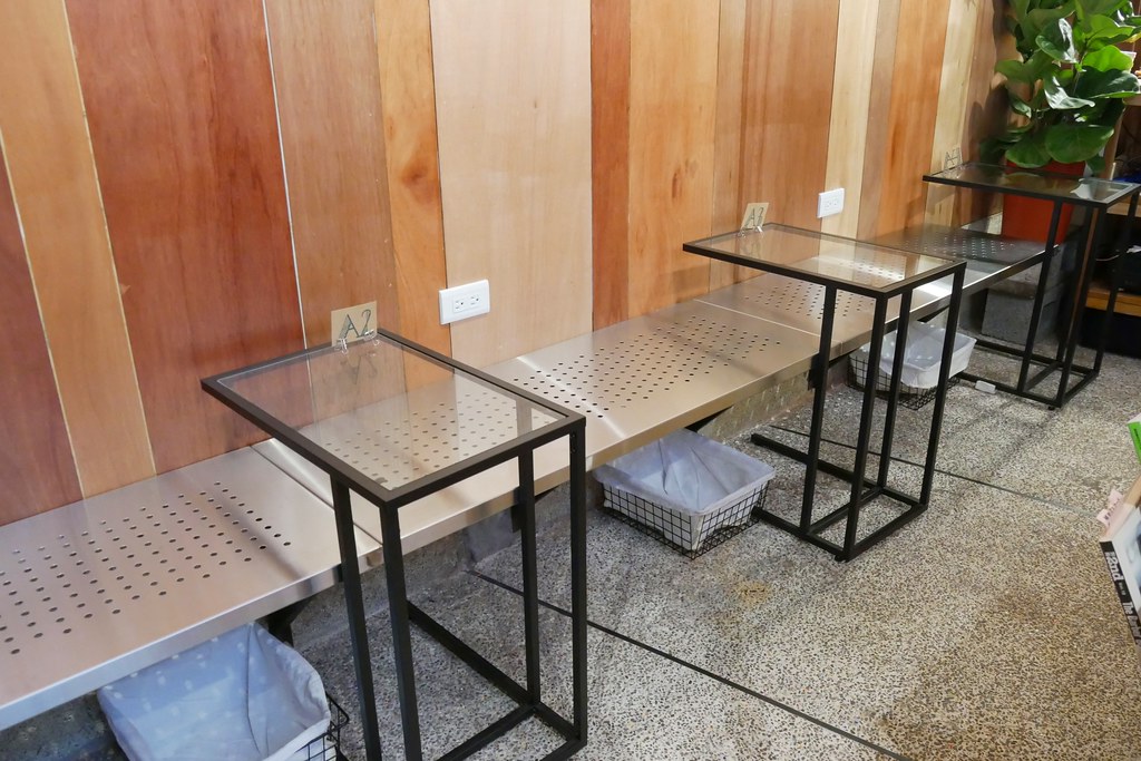 台北大安｜Fly Cafe，眾多朋友推薦第一名的蒼蠅哥肉桂捲，西西里咖啡也是人氣必點 @飛天璇的口袋