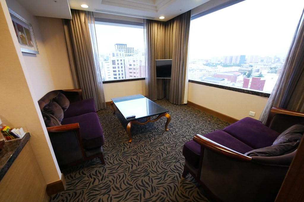 台北中正｜台北花園大酒店，西門町商圈最頂級五星級酒店，米其林餐點、貴婦SPA、露天溫泉 @飛天璇的口袋