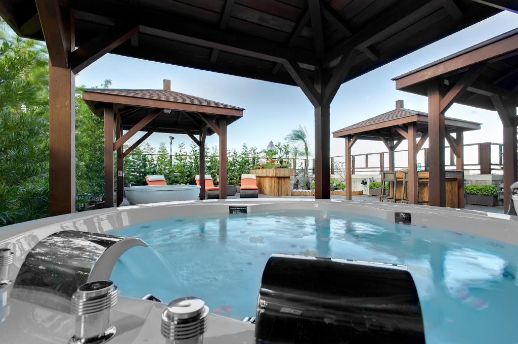 台北中正｜台北花園大酒店，西門町商圈最頂級五星級酒店，米其林餐點、貴婦SPA、露天溫泉 @飛天璇的口袋