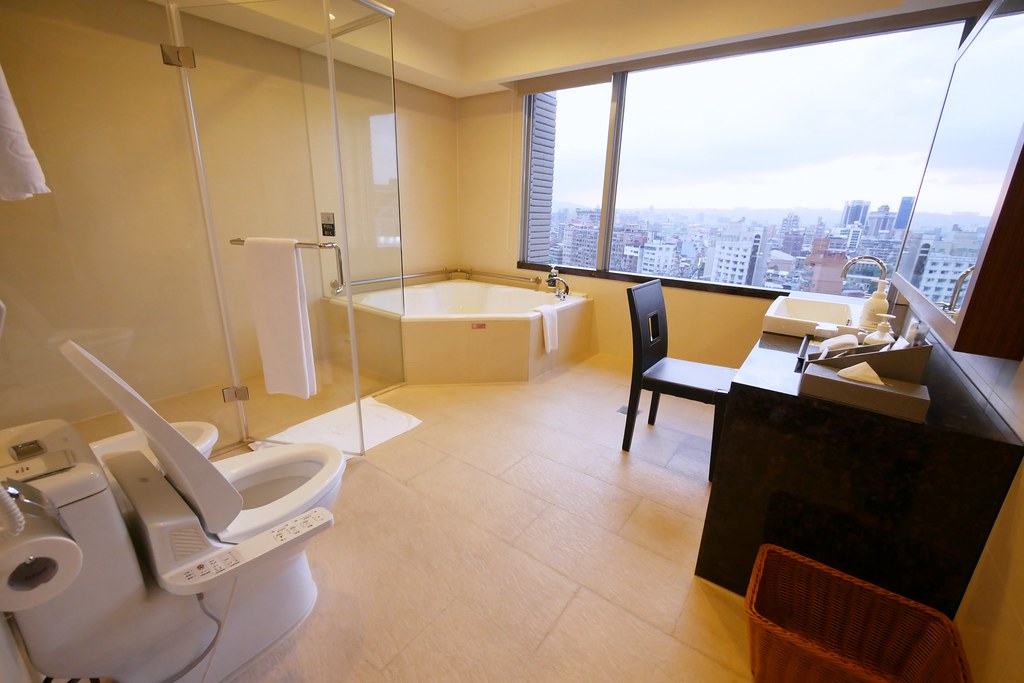 台北中正｜台北花園大酒店，西門町商圈最頂級五星級酒店，米其林餐點、貴婦SPA、露天溫泉 @飛天璇的口袋