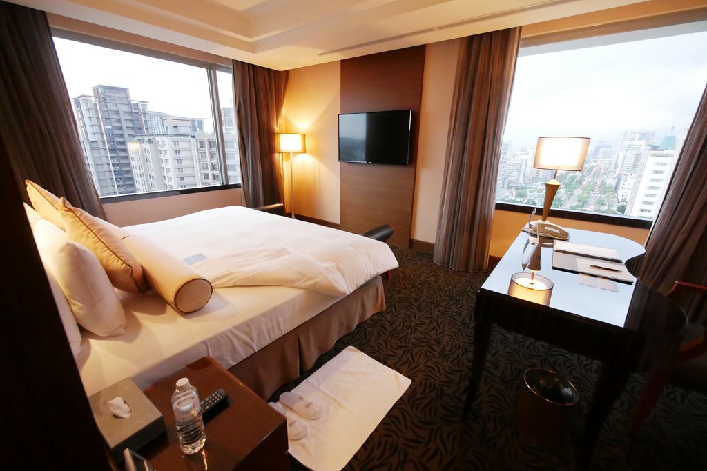 台北中正｜台北花園大酒店，西門町商圈最頂級五星級酒店，米其林餐點、貴婦SPA、露天溫泉 @飛天璇的口袋