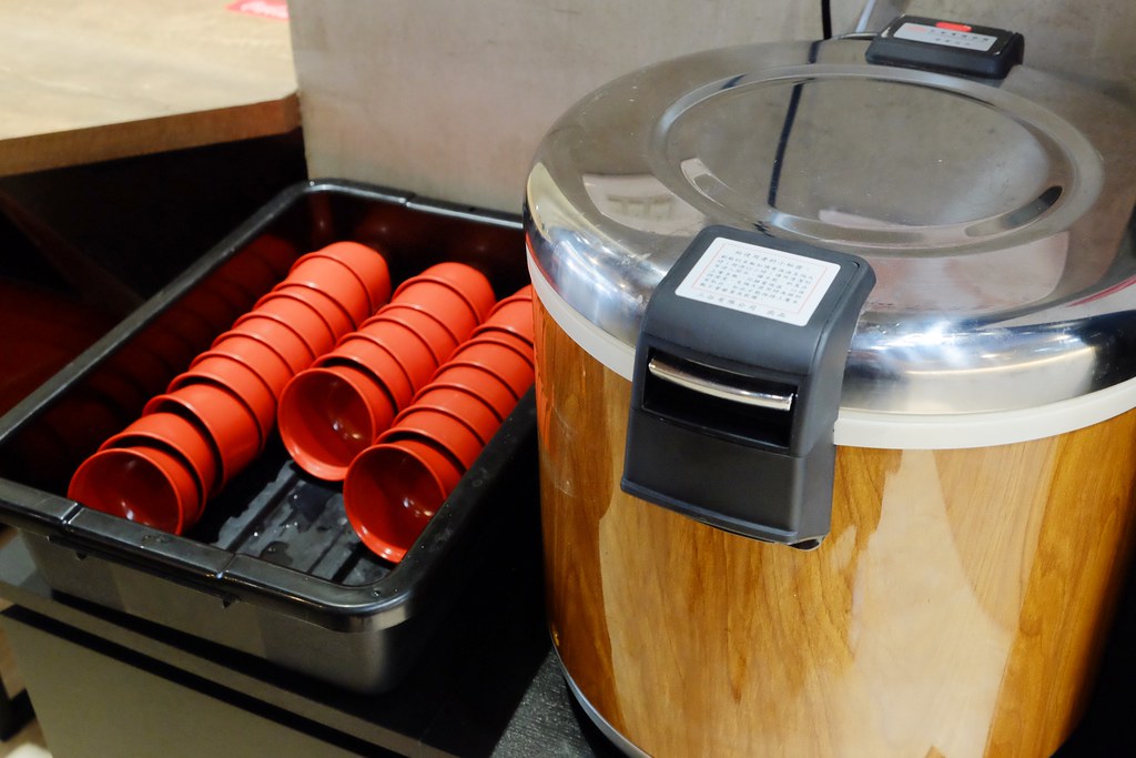 川牛木石亭：小資族學生族的最愛，台中宵夜場的好選擇，廣三SOGO商圈美食推薦 @飛天璇的口袋