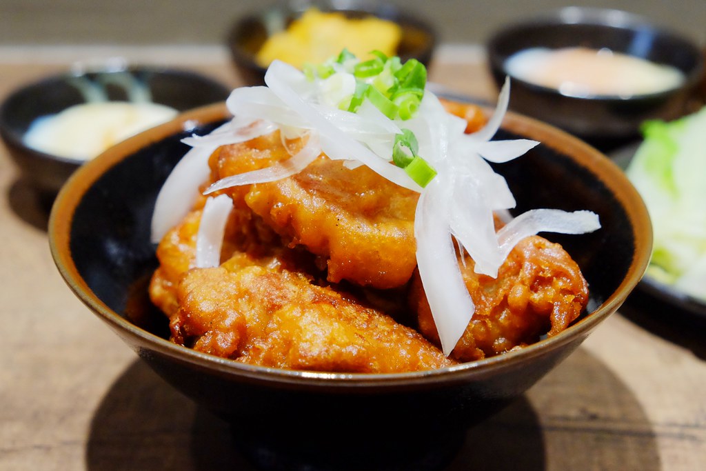 川牛木石亭：小資族學生族的最愛，台中宵夜場的好選擇，廣三SOGO商圈美食推薦 @飛天璇的口袋