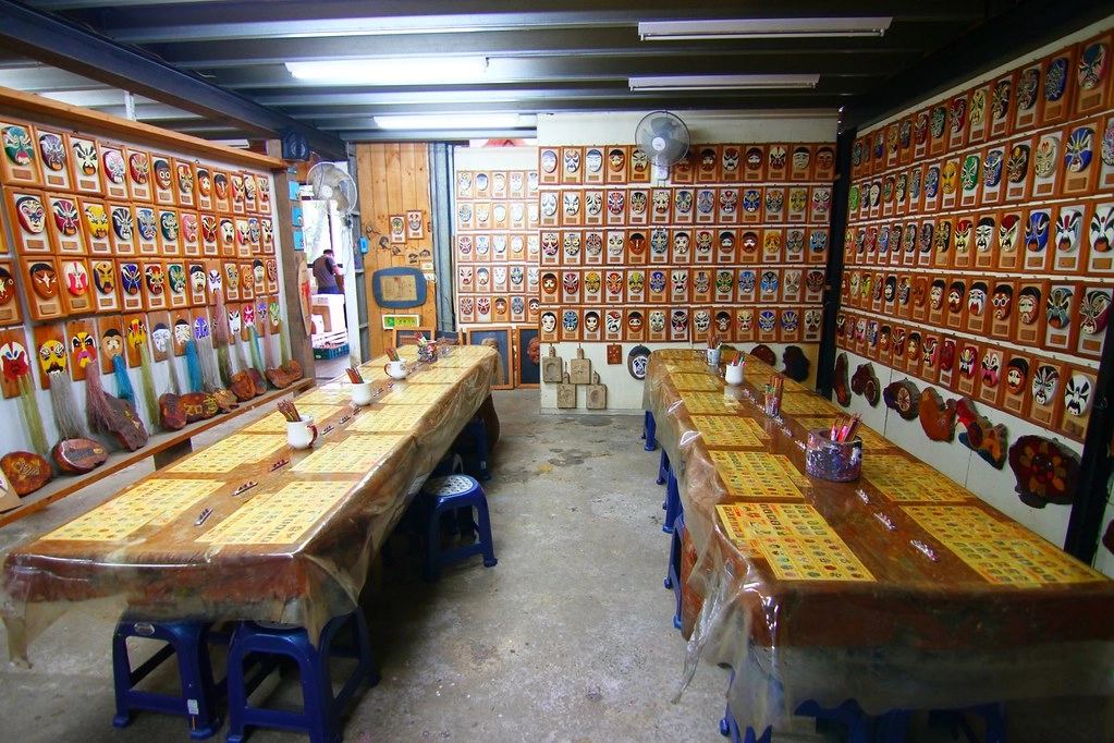 苗栗一日遊｜苗栗借問站｜苑裡秒殺炸雞 – 垂坤伴手禮 – 東里家風 – 三義木雕博物館 – 彭城堂 – 山板樵休閒農場 @飛天璇的口袋