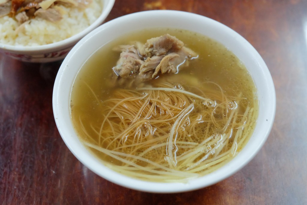 嘉義東區｜北門沙鍋魚頭：在地人都吃這家？系出同門的好味道，口味清爽小菜選擇性多 @飛天璇的口袋