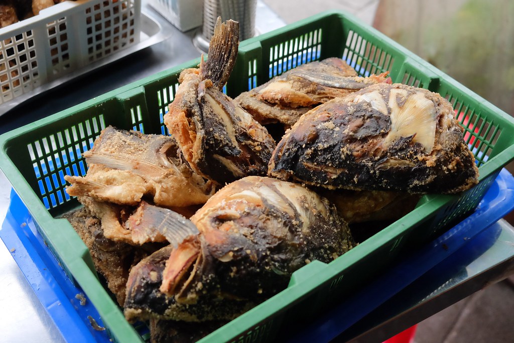 嘉義東區｜北門沙鍋魚頭：在地人都吃這家？系出同門的好味道，口味清爽小菜選擇性多 @飛天璇的口袋