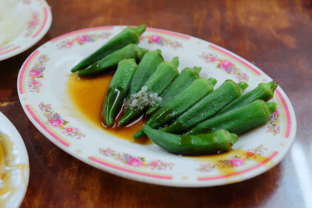 嘉義東區｜北門沙鍋魚頭：在地人都吃這家？系出同門的好味道，口味清爽小菜選擇性多 @飛天璇的口袋
