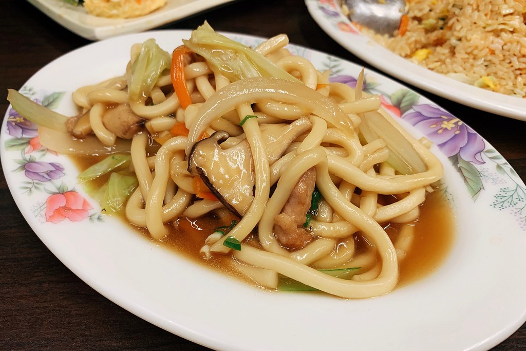 嘉義東區｜小倉日式料理．隱身文化夜市巷弄裡的美食，台式日本料理道道好好味 @飛天璇的口袋