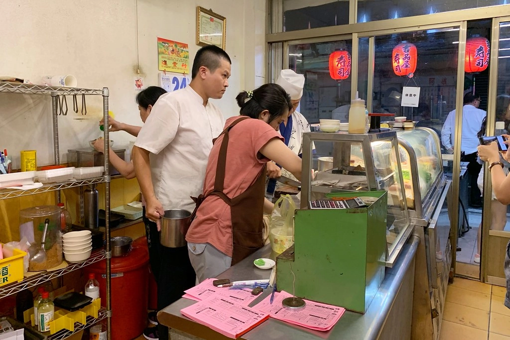 嘉義東區｜小倉日式料理．隱身文化夜市巷弄裡的美食，台式日本料理道道好好味 @飛天璇的口袋