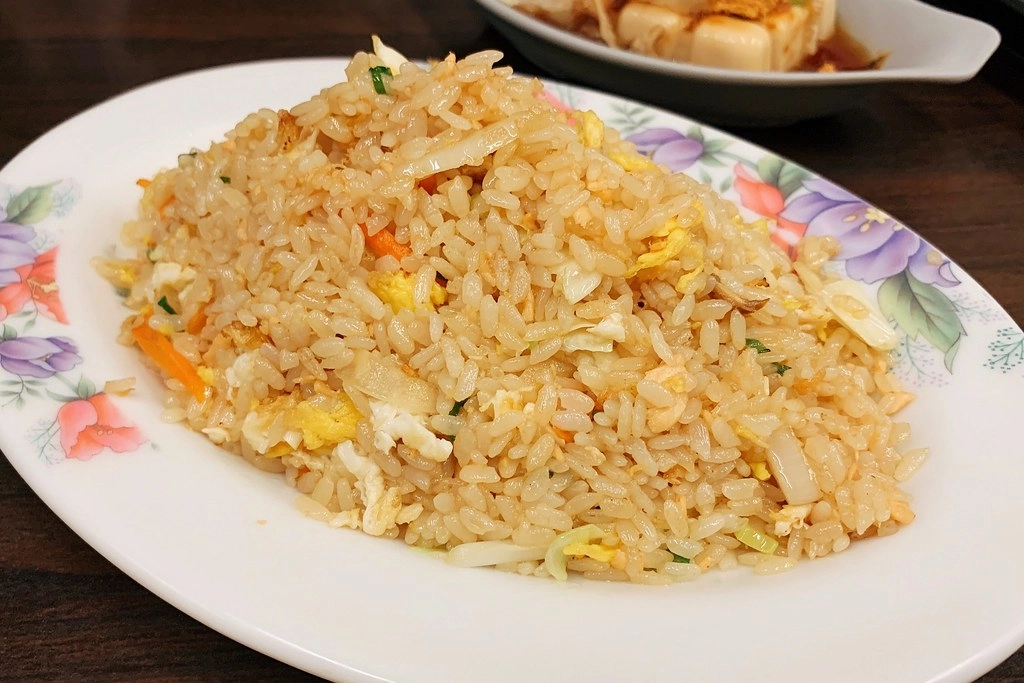 嘉義東區｜小倉日式料理．隱身文化夜市巷弄裡的美食，台式日本料理道道好好味 @飛天璇的口袋