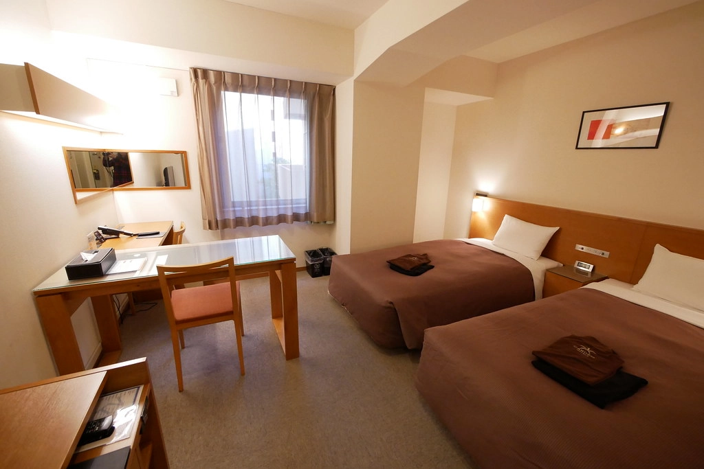 日本東京｜光芒飯店 上野公園 Candeo Hotels｜JR山手線鶯谷站步行三分鐘，使用高級的席夢思名床，和式洋式百匯早餐供應 @飛天璇的口袋