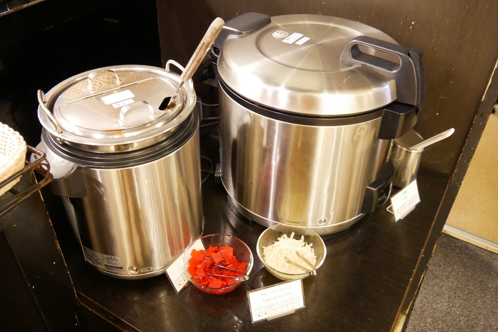 日本東京｜光芒飯店 上野公園 Candeo Hotels｜JR山手線鶯谷站步行三分鐘，使用高級的席夢思名床，和式洋式百匯早餐供應 @飛天璇的口袋