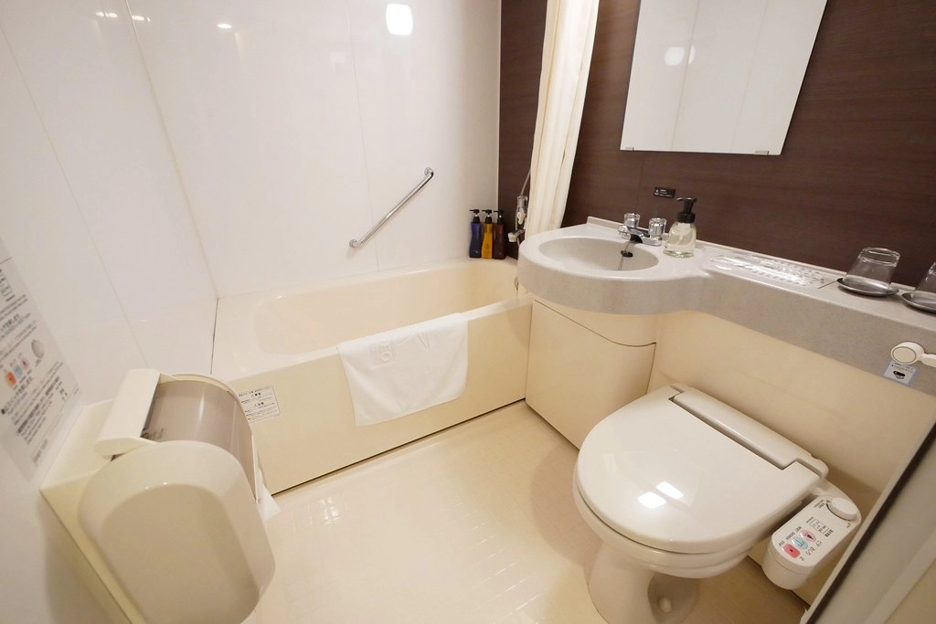 日本東京｜光芒飯店 上野公園 Candeo Hotels｜JR山手線鶯谷站步行三分鐘，使用高級的席夢思名床，和式洋式百匯早餐供應 @飛天璇的口袋