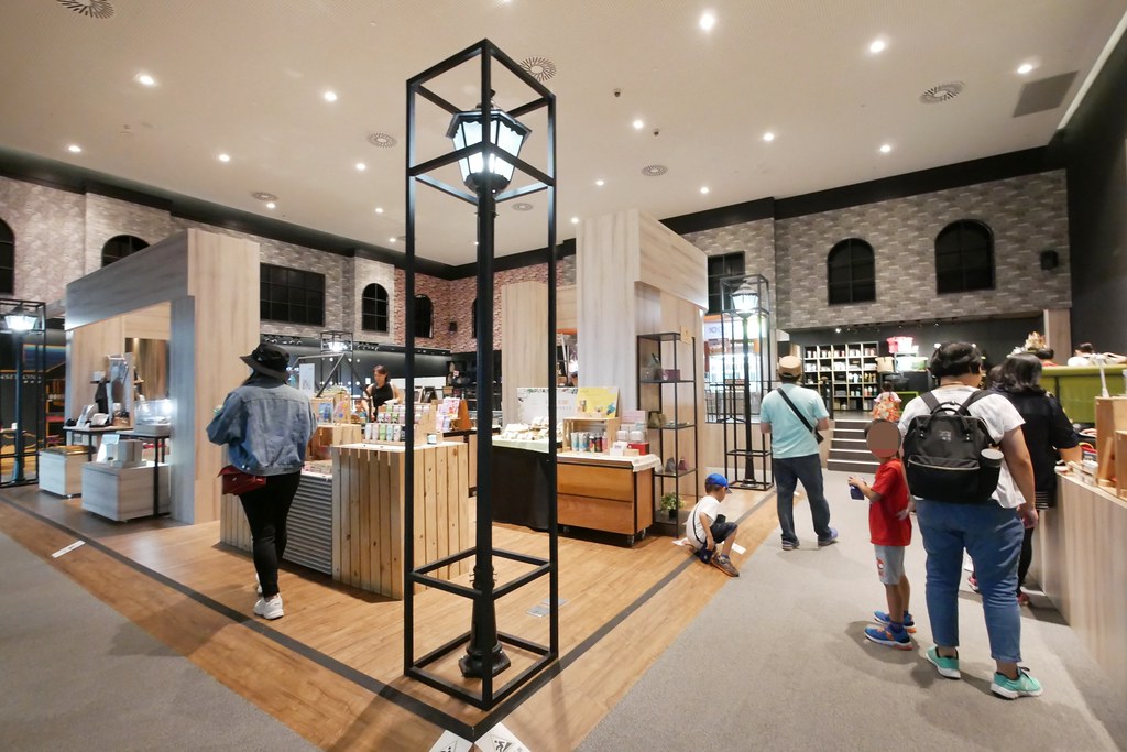 高雄鳳山｜衛武營國家藝術文化中心，全球最大單一屋頂劇院，超時尚又充滿自然風情的建築 @飛天璇的口袋