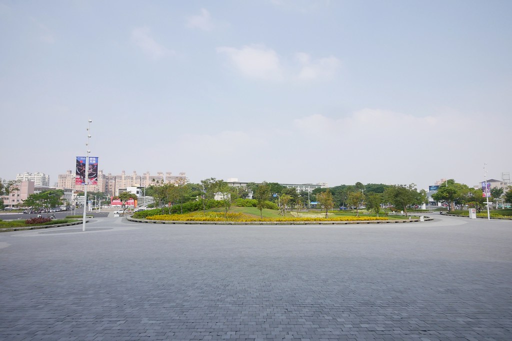 高雄鳳山｜衛武營國家藝術文化中心，全球最大單一屋頂劇院，超時尚又充滿自然風情的建築 @飛天璇的口袋