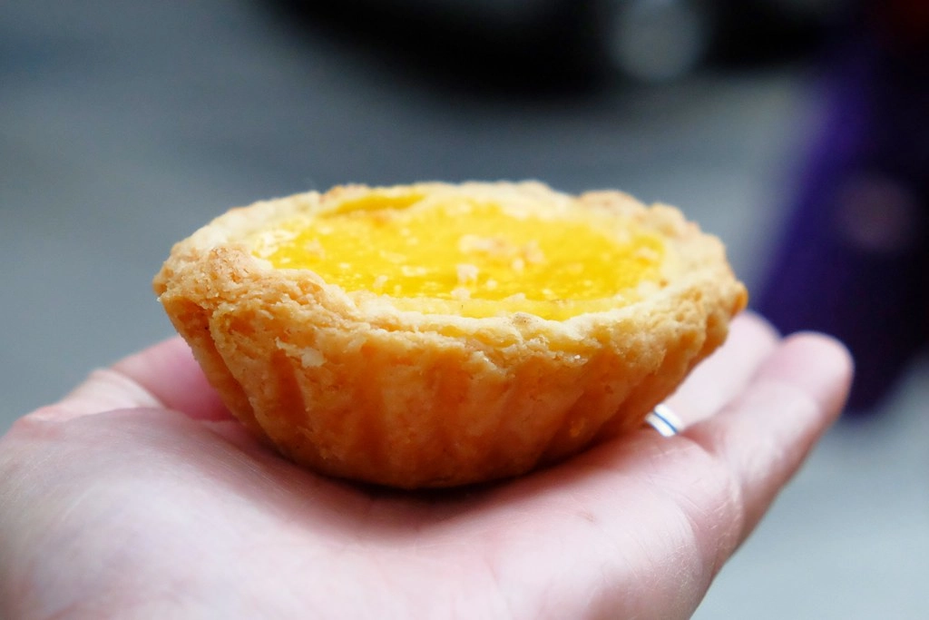 澳門半島｜滄洲咖啡小食．澳門人最推薦的美式蛋撻第一名，大三巴附近小吃美食推薦 @飛天璇的口袋