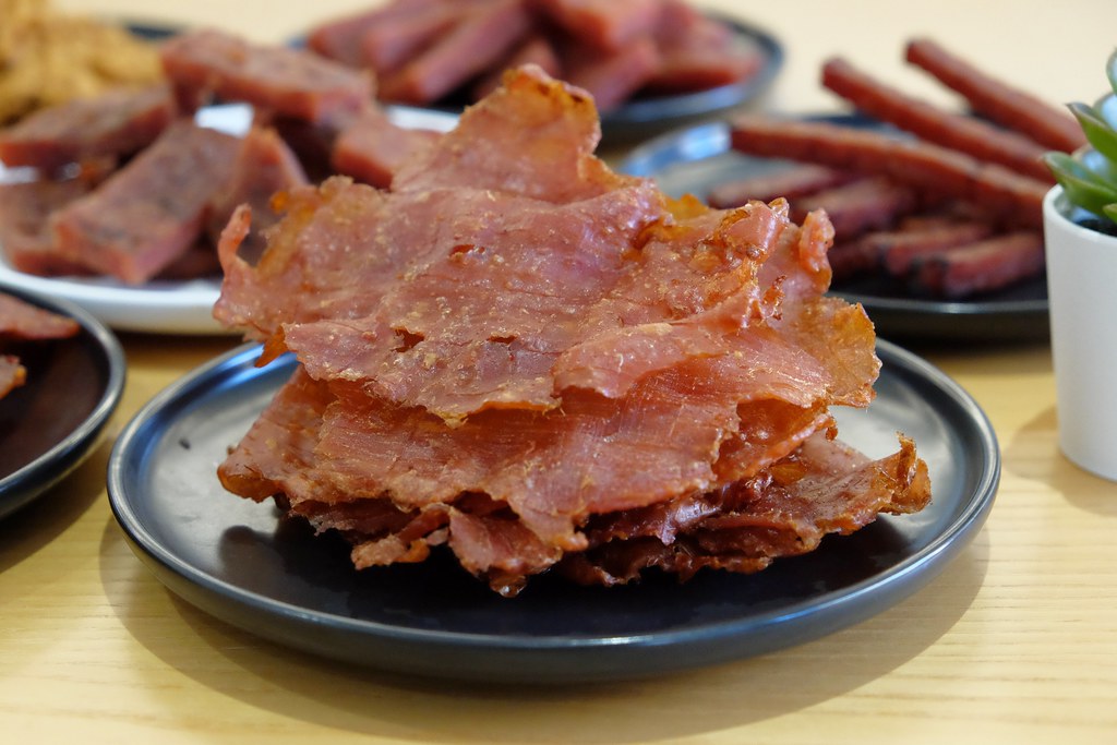 千翔肉乾｜上班族團購指名率第一，榮獲台北十大伴手禮，過年限量禮盒開賣了 @飛天璇的口袋