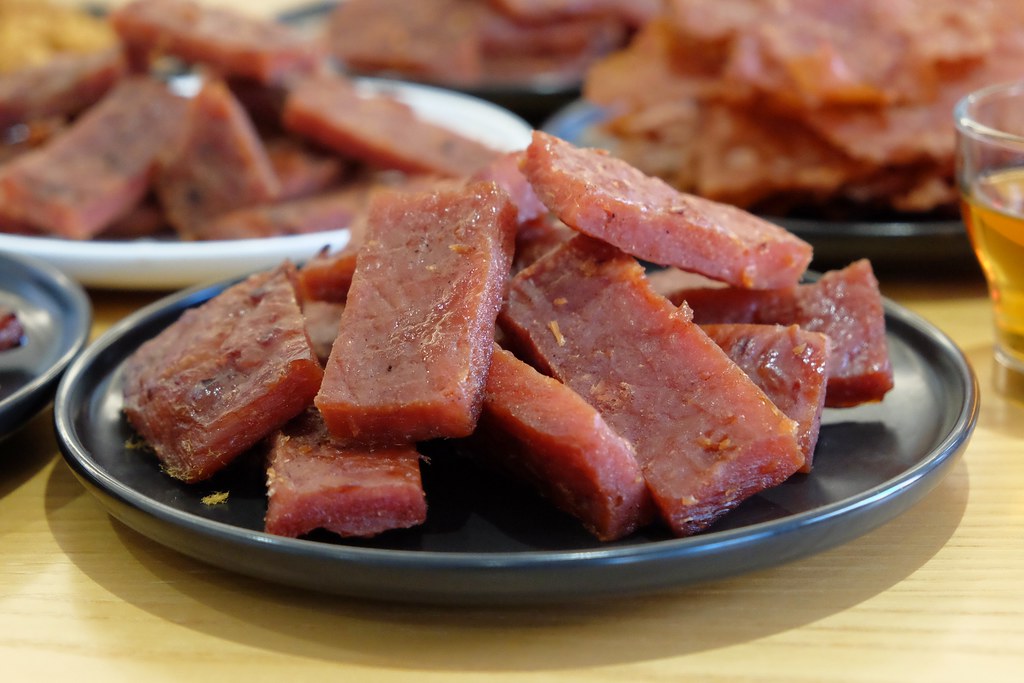 千翔肉乾｜上班族團購指名率第一，榮獲台北十大伴手禮，過年限量禮盒開賣了 @飛天璇的口袋