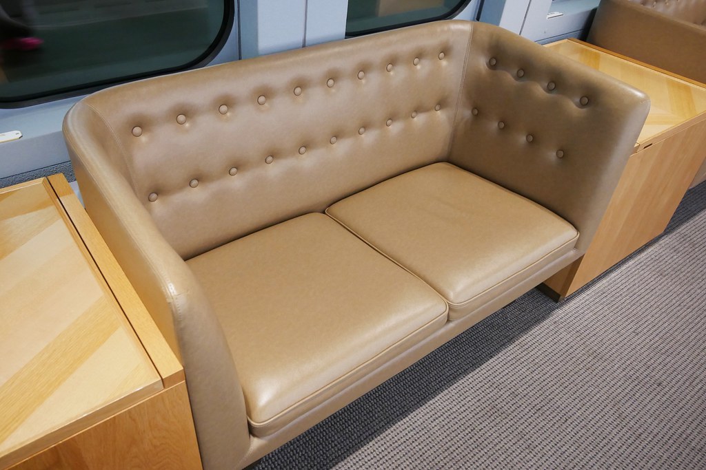 日本新瀉｜現美新幹線 GENBI SHINKANSEN，越後湯澤-新瀉移動的美術館，世界最快速的藝術鑑賞列車 @飛天璇的口袋