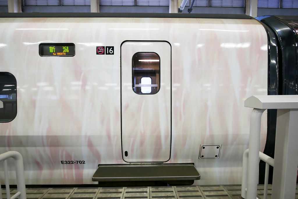 日本新瀉｜現美新幹線 GENBI SHINKANSEN，越後湯澤-新瀉移動的美術館，世界最快速的藝術鑑賞列車 @飛天璇的口袋