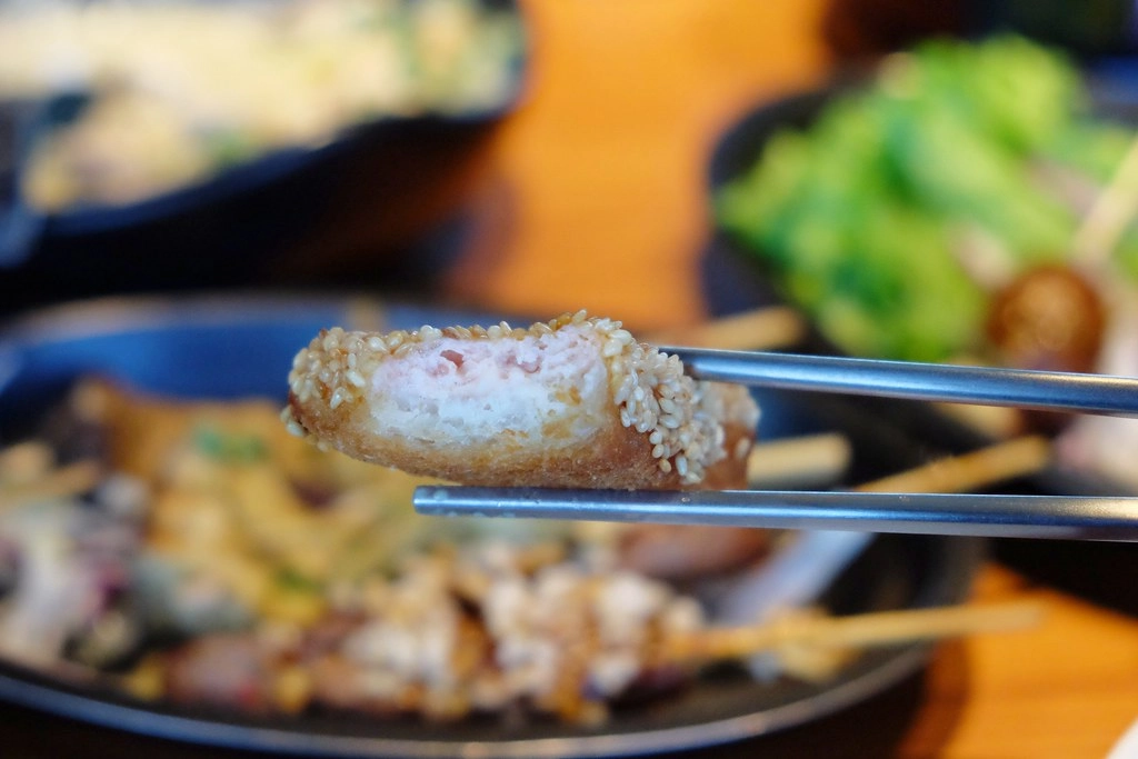 月月Thai BBQ泰式燒烤｜瓦城最新品牌，不一樣的泰式料理，泰式Lounge bar氛圍 @飛天璇的口袋