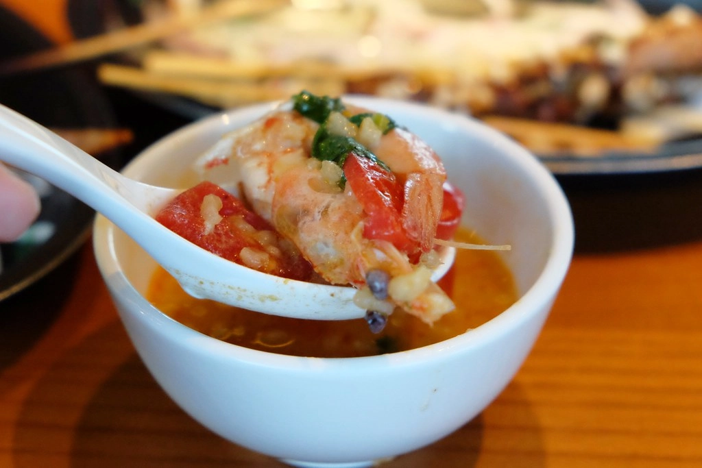 月月Thai BBQ泰式燒烤｜瓦城最新品牌，不一樣的泰式料理，泰式Lounge bar氛圍 @飛天璇的口袋