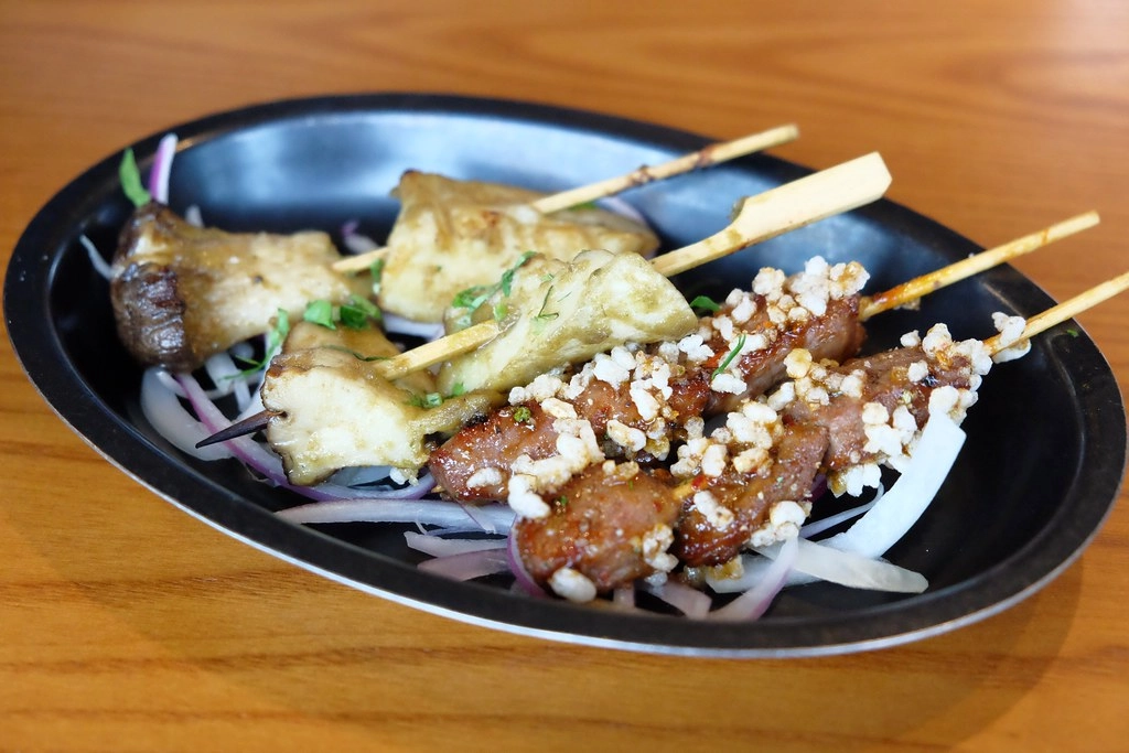 月月Thai BBQ泰式燒烤｜瓦城最新品牌，不一樣的泰式料理，泰式Lounge bar氛圍 @飛天璇的口袋