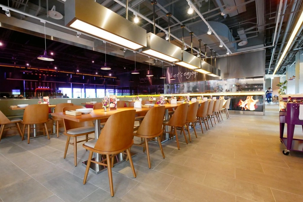 月月Thai BBQ泰式燒烤｜瓦城最新品牌，不一樣的泰式料理，泰式Lounge bar氛圍 @飛天璇的口袋