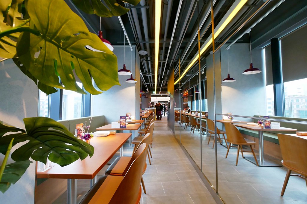 月月Thai BBQ泰式燒烤｜瓦城最新品牌，不一樣的泰式料理，泰式Lounge bar氛圍 @飛天璇的口袋