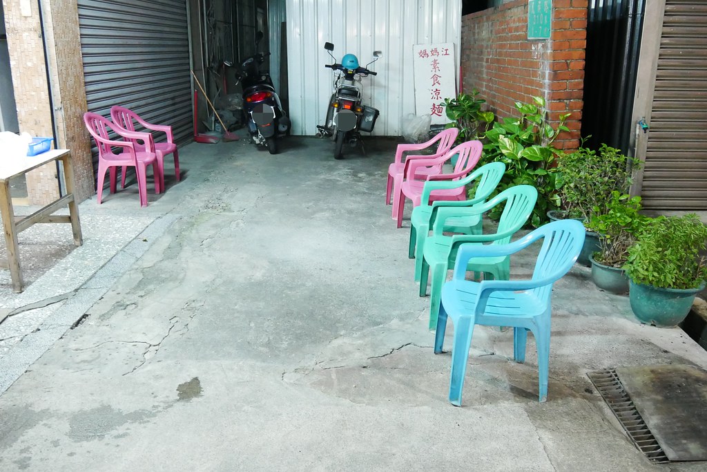 嘉義東區｜阿婆烤玉米，Google評價4.5顆星阿婆烤玉米，文化路夜市周邊超人氣美食 @飛天璇的口袋