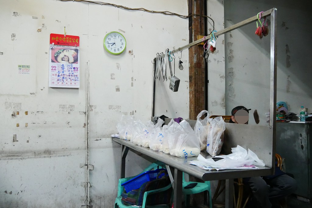 嘉義東區｜阿婆烤玉米，Google評價4.5顆星阿婆烤玉米，文化路夜市周邊超人氣美食 @飛天璇的口袋