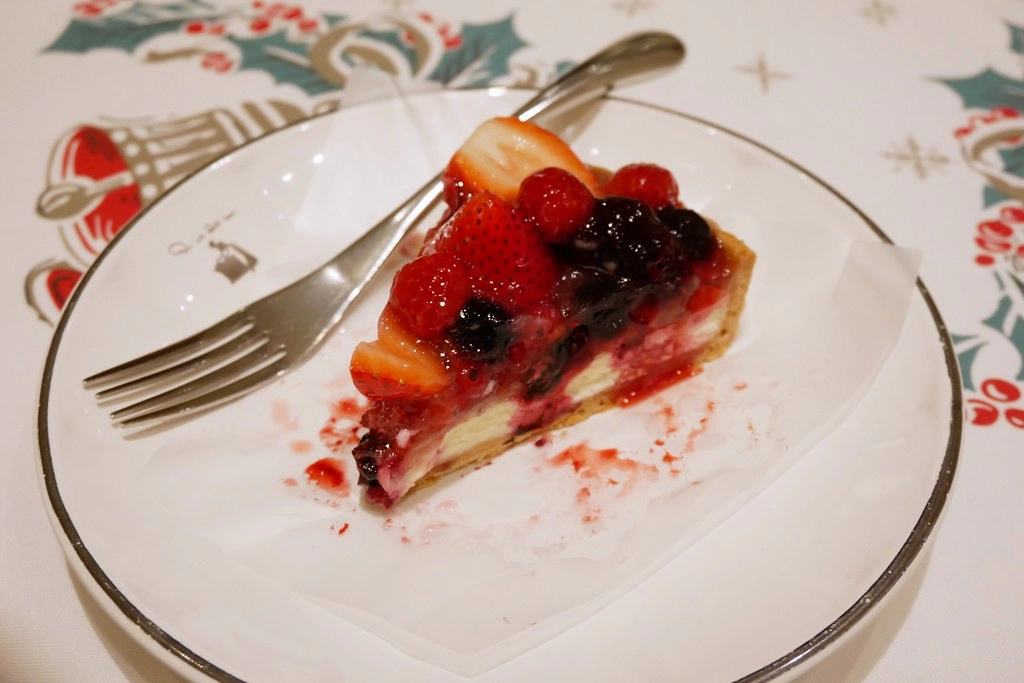 日本東京｜Quil Fait Bon銀座店．東京必吃甜點推薦，使用當季水果的水果派 @飛天璇的口袋